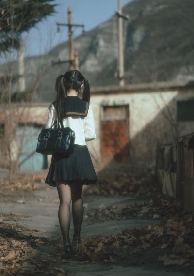 欧美男装模特全身图片_BD超清免费观看
